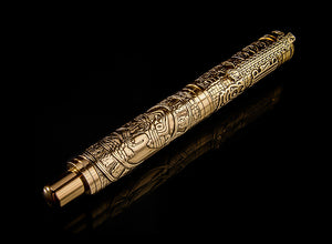 Pluma Maya